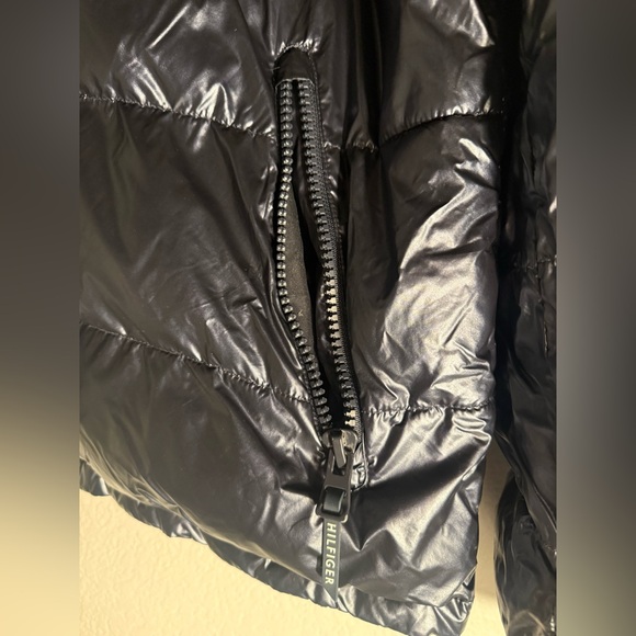 Tommy Hilfiger Men's Navy Pearlized Performance Hooded Puffer Jacket Size M - Picture 4 of 11